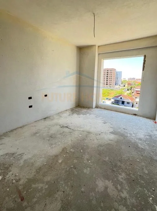 Tirane, shes apartament 3+1+Ballkon Kati 4, 131 m² 210.000 € (Kinoblock)