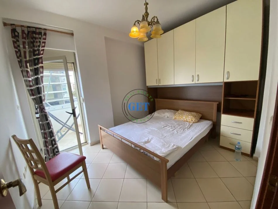 Durres, jepet me qera apartament 2+1+Ballkon Kati 3, 70 m² 300 € (Plazh, Durres.)