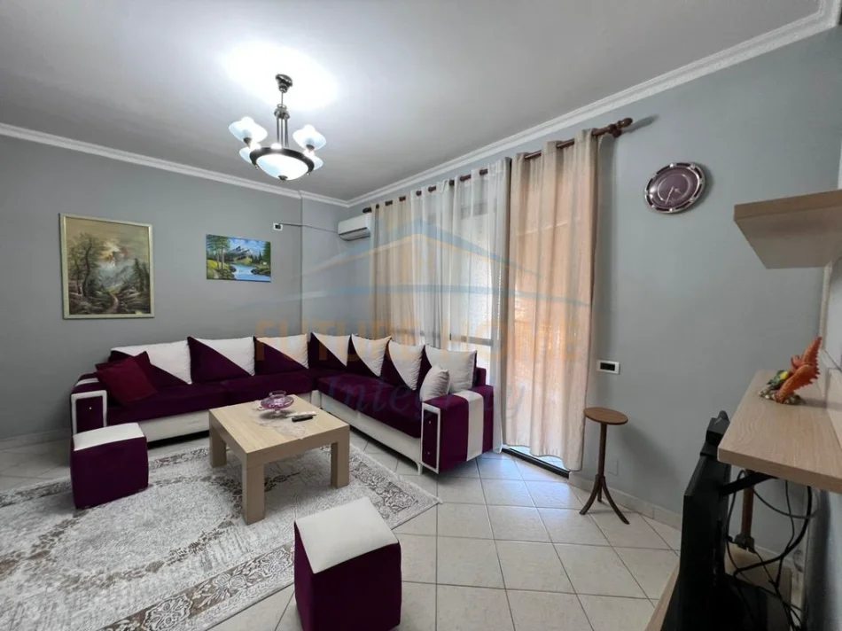 Tirane, jepet me qera apartament 2+1 Kati 6, 71 m² 598 € (Ish Tregu Elektrik)