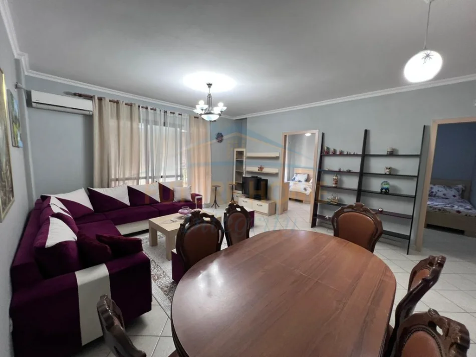 Tirane, jepet me qera apartament 2+1,  Kati 6, 71 m² 578 € (Ish Tregu Elektrik)