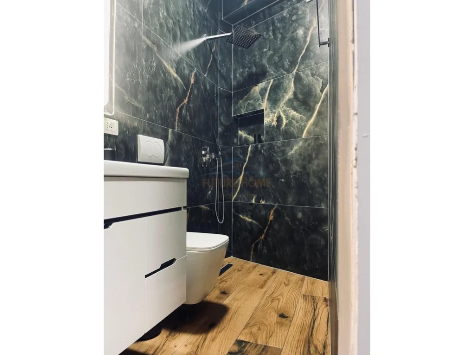 Tirane, jepet me qera apartament 5+1+Ballkon Kati 2, 84 m² 650 € 