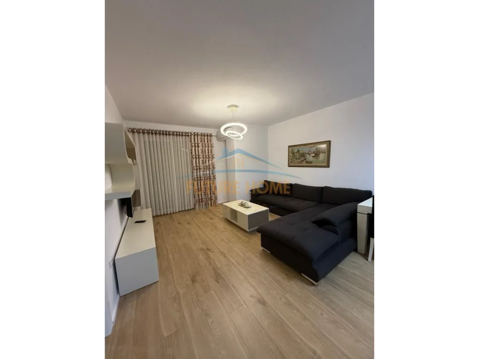Tirane, jepet me qera apartament 1+1 Kati 9, 64 m² 450 € (Kompleksi Golden Park)