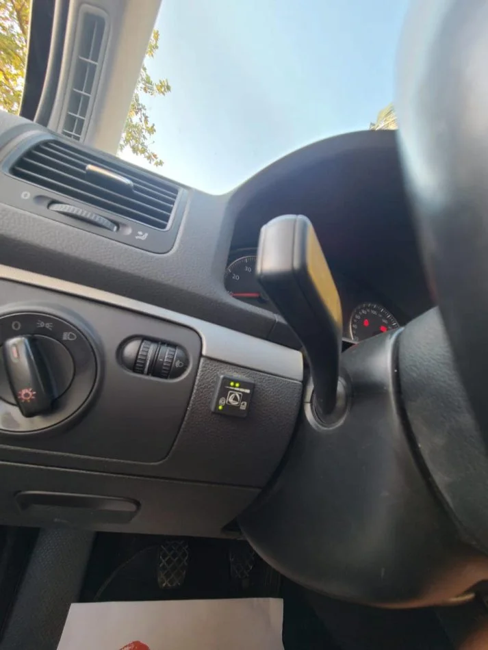 Tirane, shes makine VW GOLF 5 Benzin+Gaz, e zeze manuale Klima 182.500 km 3.790 €