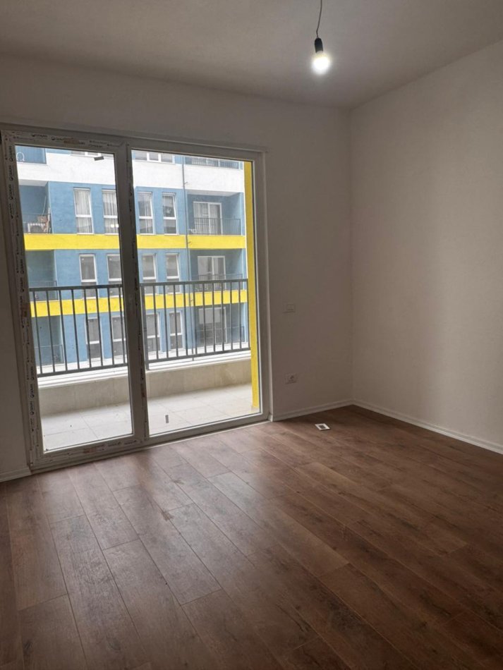 Tirane, shes apartament 1+1+Ballkon Kati 2, 60 m² 85.000 € (Univers City)