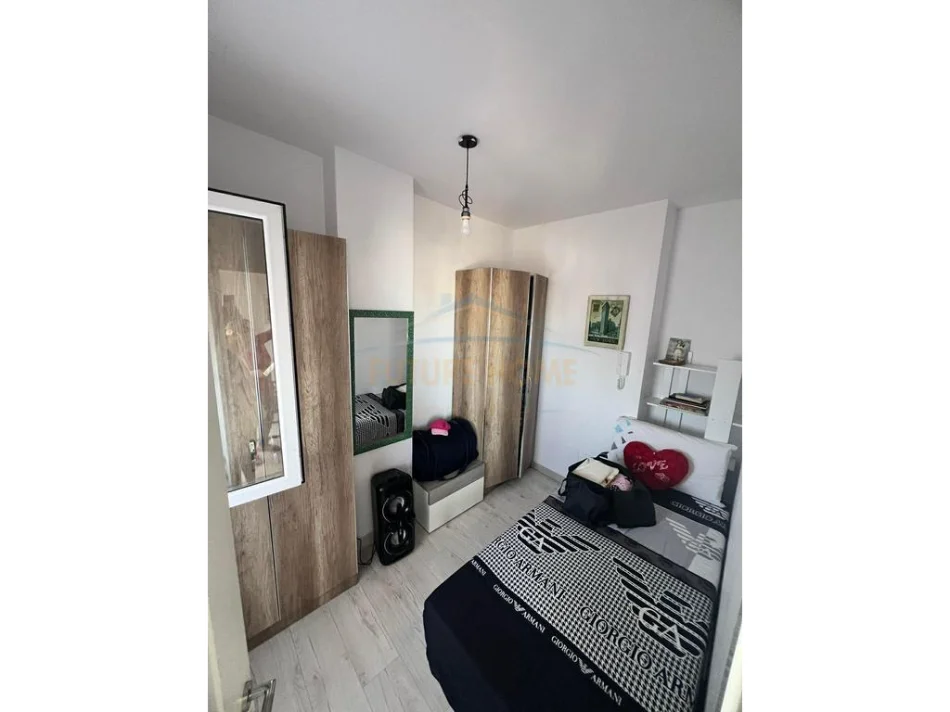 Tirane, shitet apartament 3+1+Ballkon Kati 6, 122 m² 199.999 € (UNAZA E RE)