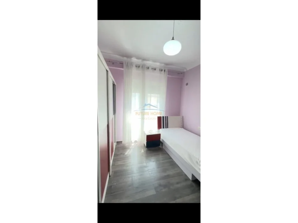 Tirane, shitet apartament 2+1+Ballkon Kati 6, 93 m² 258.000 € (KOPSHTI BOTANIK)