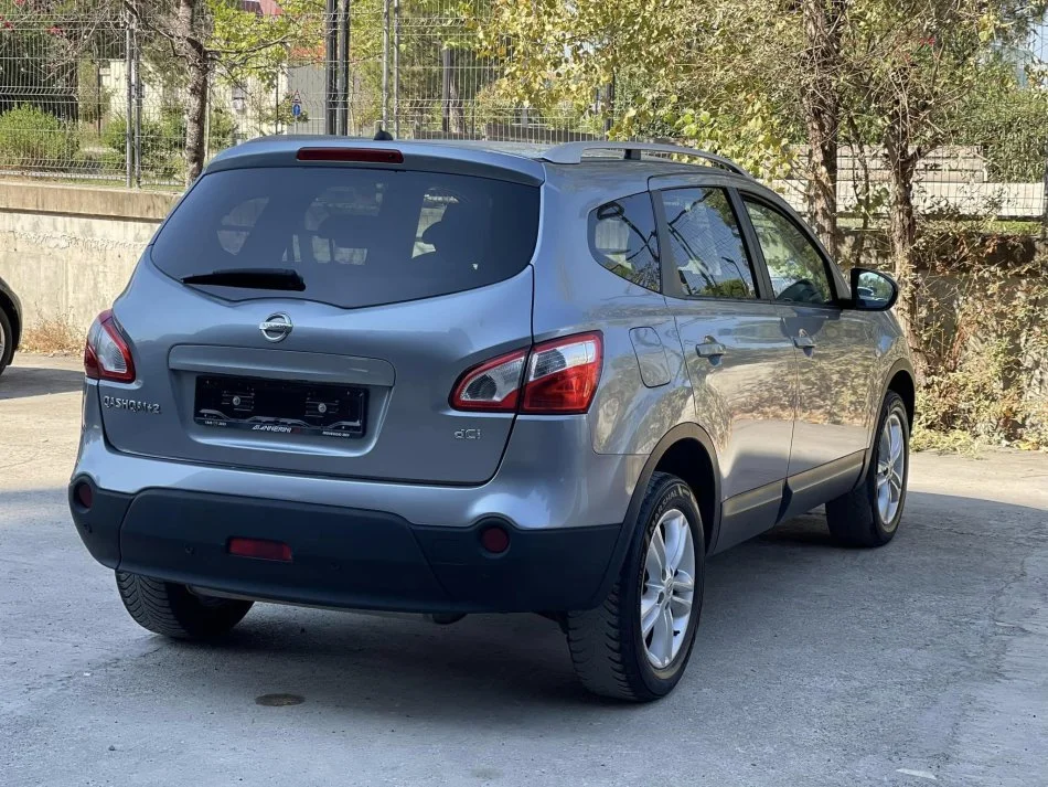 Tirane, shes SUV | Fuoristrad | Xhip NISSAN QASHQAI+2 Nafte, gri metalizato automatik Klima 201.000 km 7.790 €