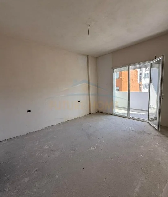 Tirane, shitet apartament 2+1 Kati 5, 98 m² 275.000 € (Rruga Dervish Hekali)
