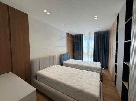 Tirane, jepet me qera apartament 2+1 Kati 5, 90 m² 1.000 € (Rruga Mine Peza)