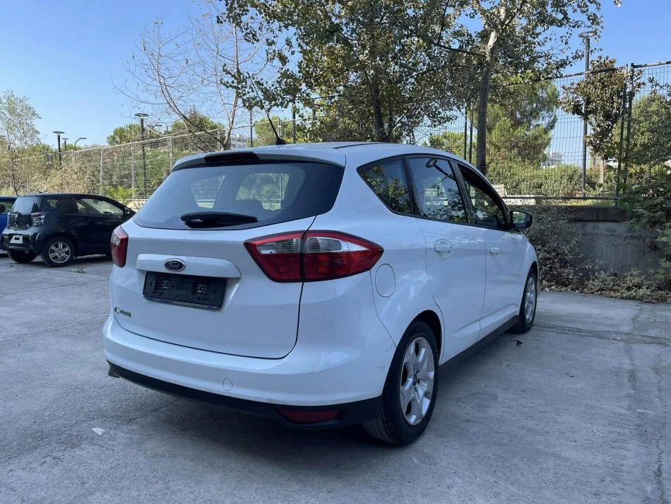 Tirane, shes minivan | minibus FORD C-MAX Benzin+Gaz, e bardhë manuale Klima 162.000 km 5.900 €