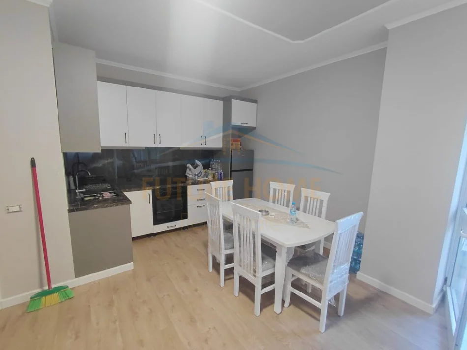 Durres, shitet apartament 2+1+Ballkon Kati 4, 66 m² 85.000 € 