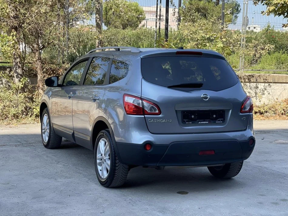 Tirane, shes SUV | Fuoristrad | Xhip NISSAN QASHQAI+2 Nafte, gri metalizato automatik Klima 201.000 km 7.790 €