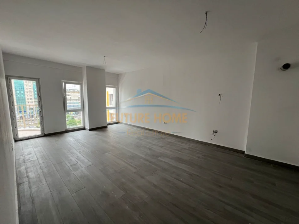 Tirane, jepet me qera apartament 1+1 Kati 5, 72 m² 550 € (ZOGU I ZI)
