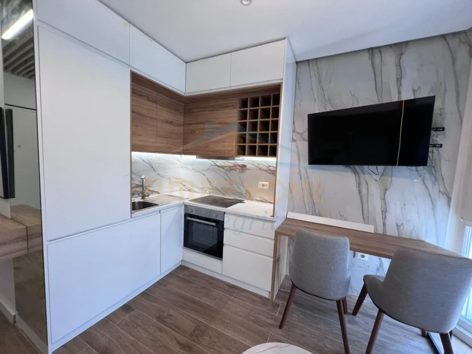 Tirane, shes garsonier 1+1 Kati 4, 34 m² 95.000 € (Rruga e Dibrës, Tiranë,)