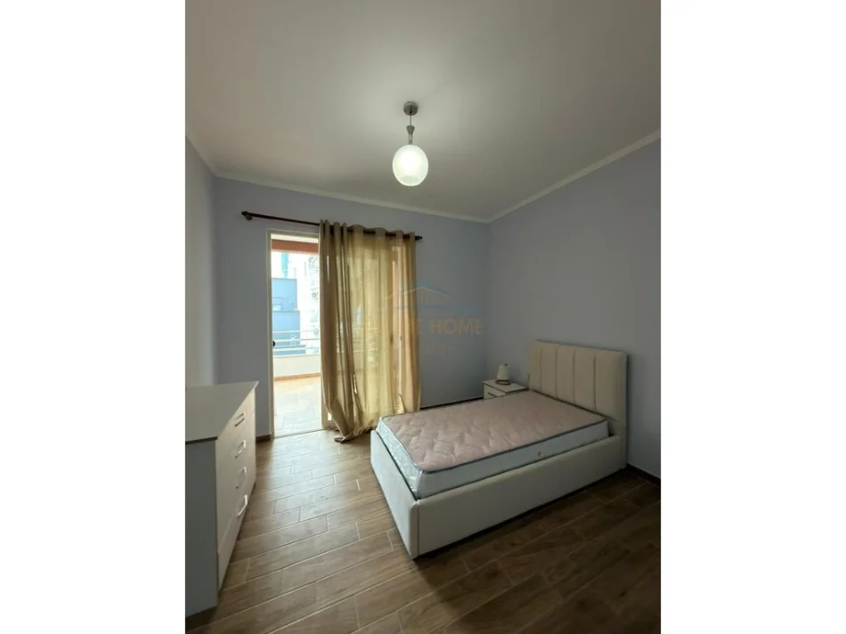 Tirane, shitet apartament 2+1+Ballkon Kati 5, 102 m² 170.000 € (Astir)