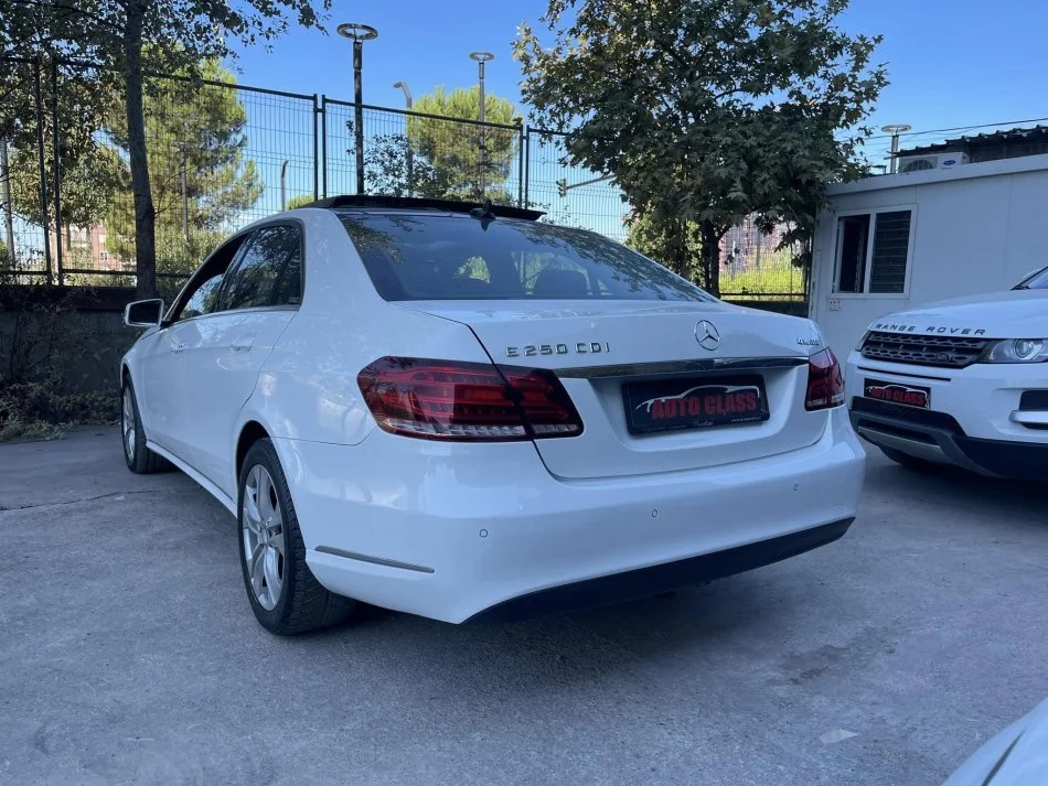 Tirane, shes makine MERCEDES E250 CDI 4 MATIC Nafte, e bardhë automatik Klima 163.000 km 12.900 €