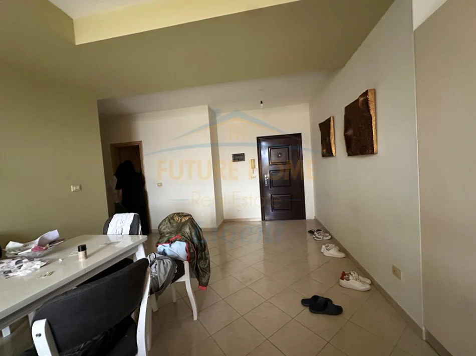Tirane, shitet apartament 2+1 Kati 7, 106 m² 160.000 € (Unaza e Re)