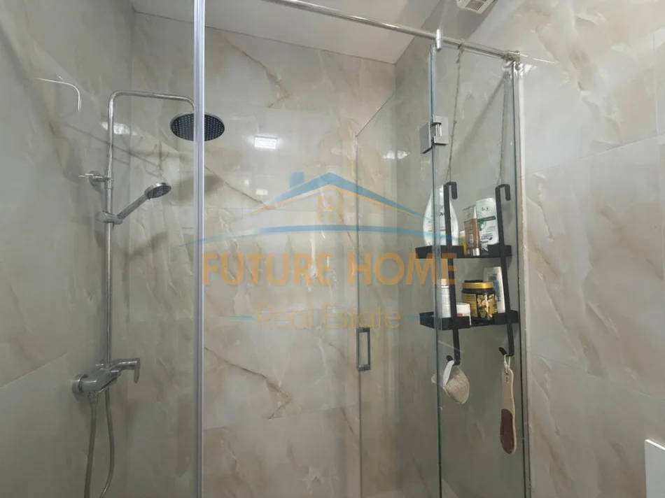 shitet apartament 1+1+Ballkon Kati 5, 81 m² 149.000 € (PORCELAN)