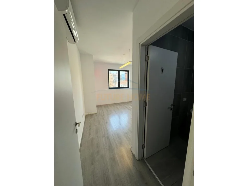 Tirane, shitet apartament 2+1+Ballkon Kati 3, 124 m² 250.000 € (Future Home Residence, Unaza e Re)