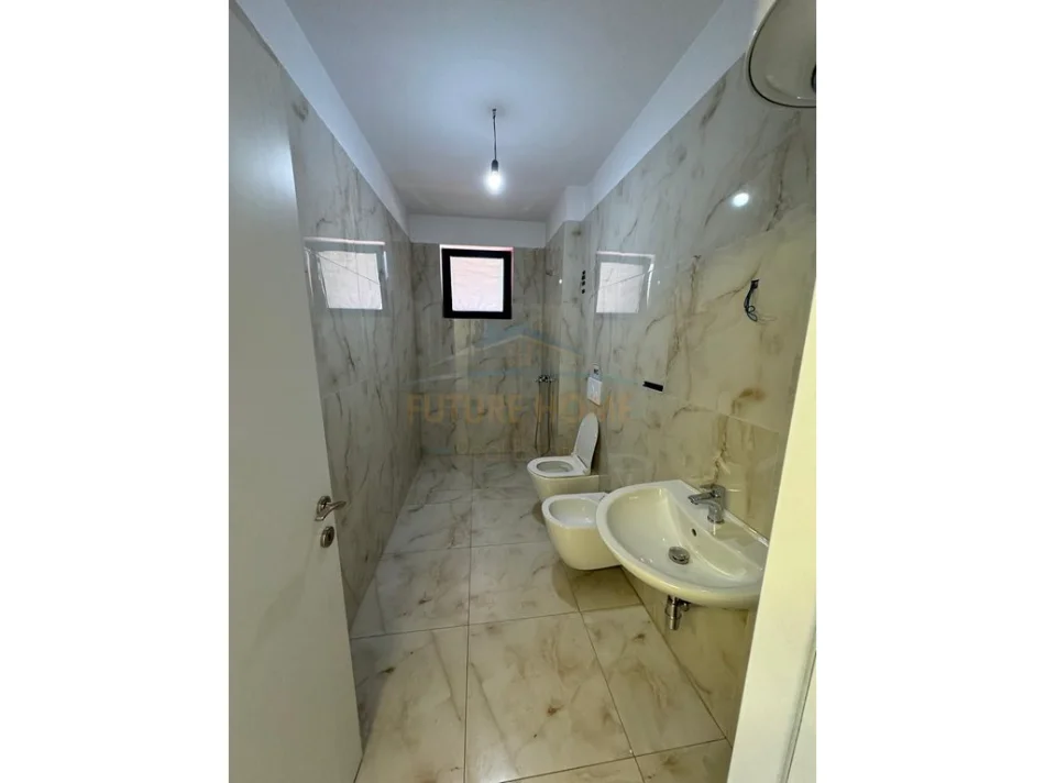 Tirane, shitet apartament 2+1+Ballkon Kati 3, 123 m² 250.000 € (REZIDENCA FUTURE HOME)  UNA68428