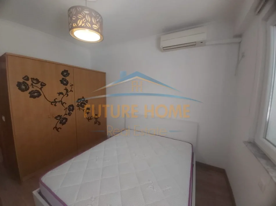 Tirane, jepet me qera apartament 2+1 Kati 8, 99 m² 600 € (Perballe Kompleksit Delijorgji)