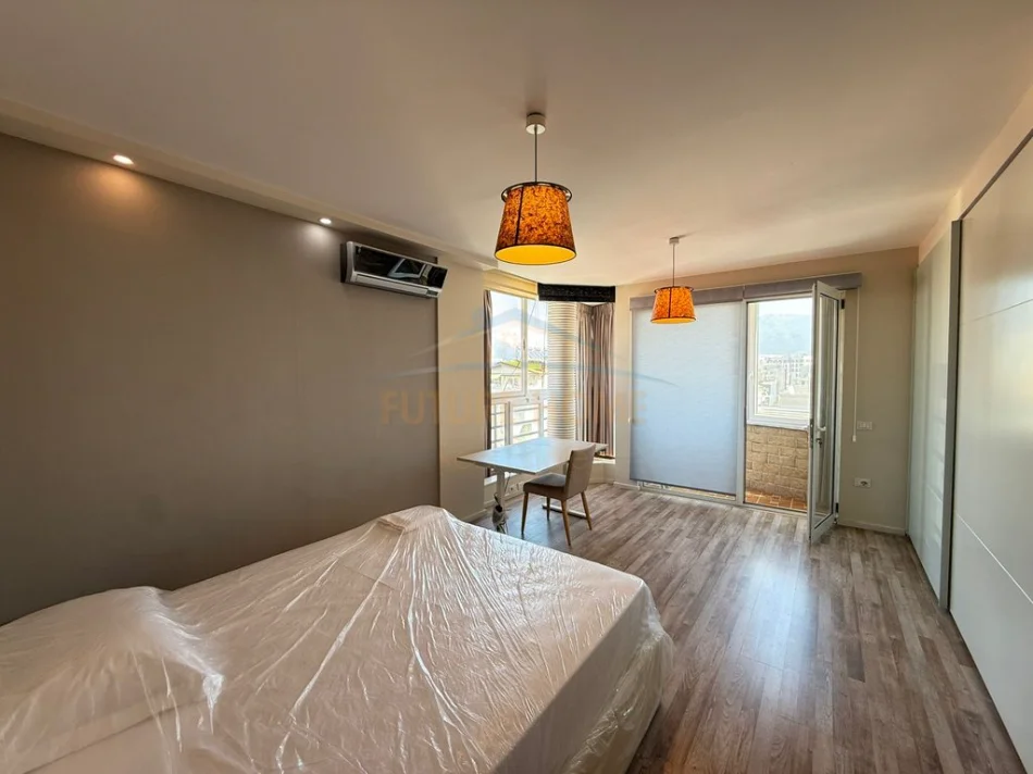 Tirane, shitet apartament 2+1 Kati 4, 126 m² 220.000 € (Selite)