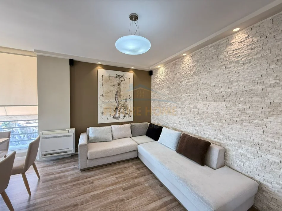 Tirane, shitet apartament 2+1 Kati 4, 126 m² 220.000 € (Selite)