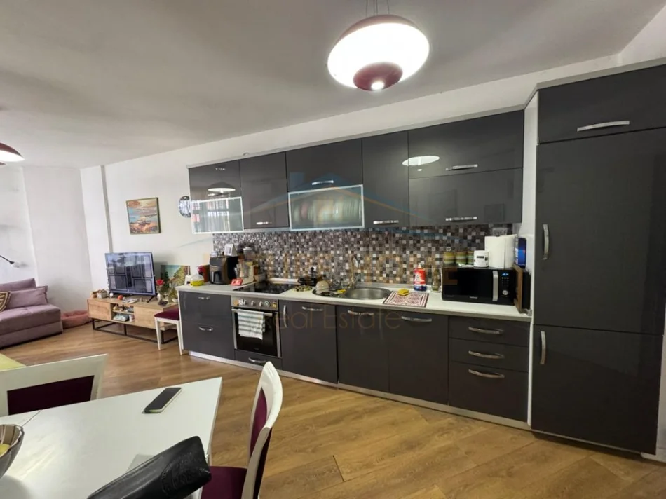 Tirane, Shitet Apartament 2+1, YZBERISHT,  Kati 3, 116 m²,  163.000 €