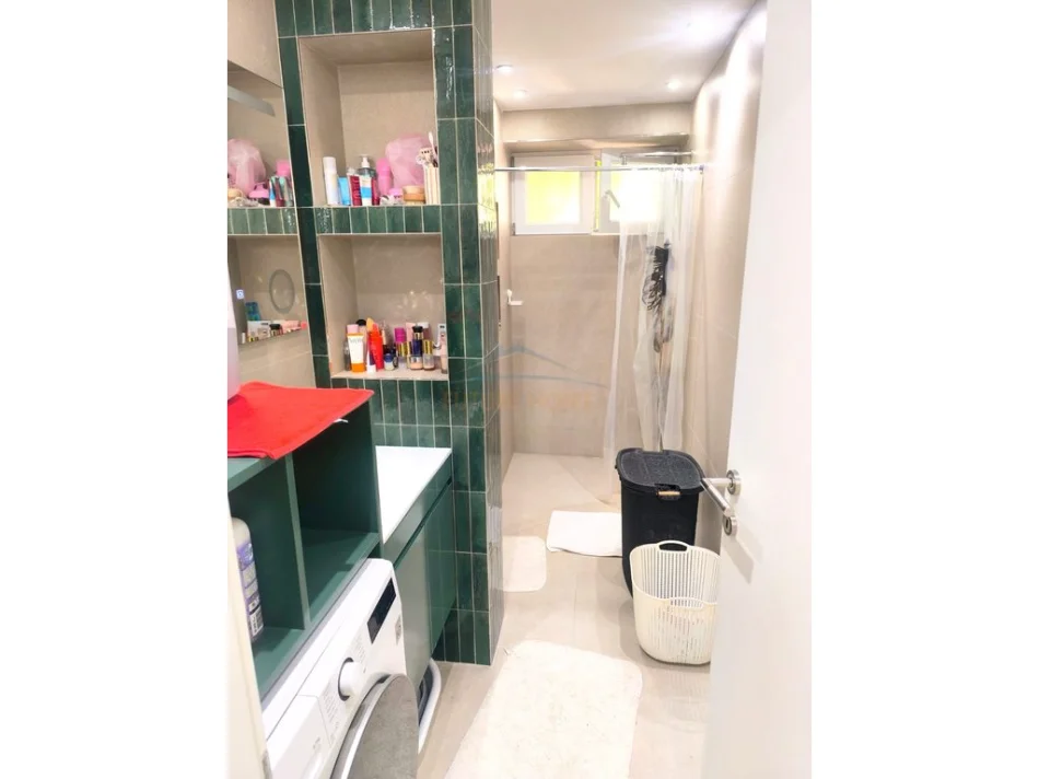 Tirane, shitet apartament 2+1 Kati 2, 78 m² 220.000 € (BRRYLI)