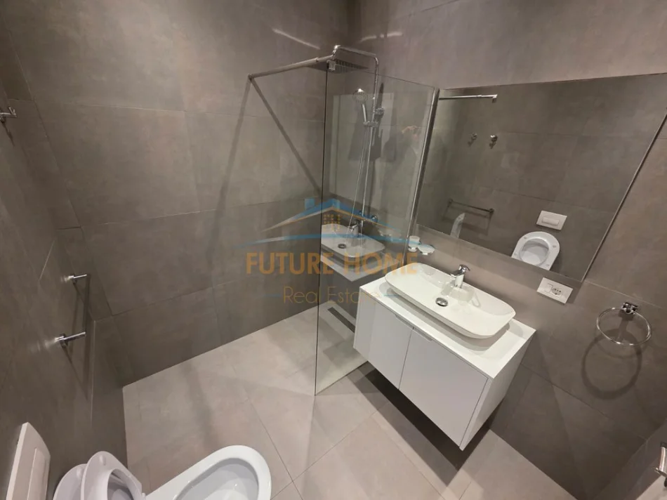 Tirane, jepet me qera apartament 1+1+Ballkon Kati 3, 72 m² 1.000 € (Kompleksi Delijorgji)