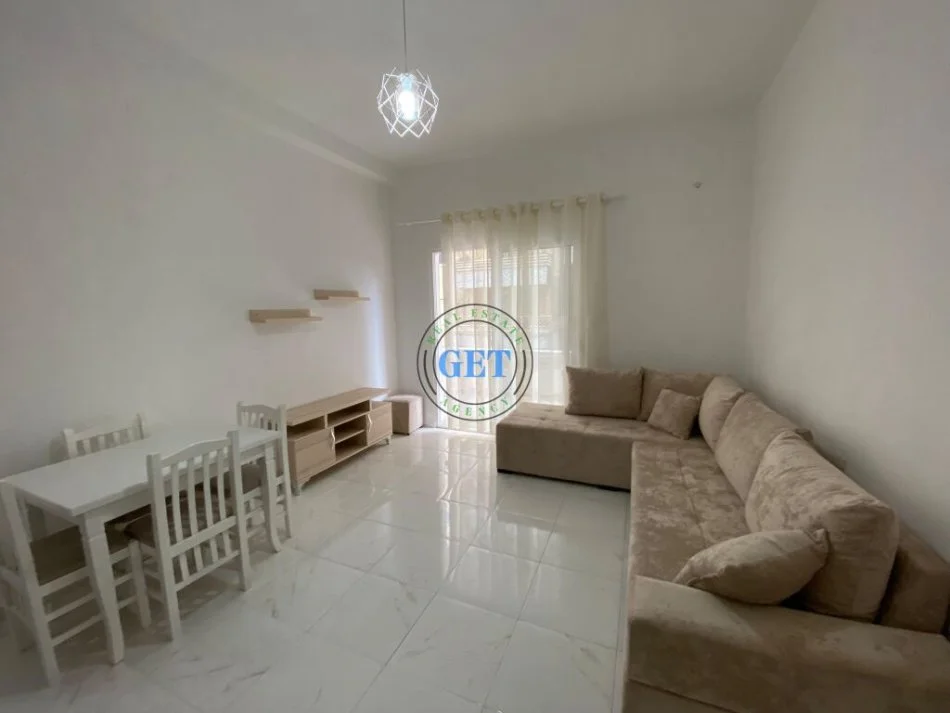 Durres, jepet me qera apartament 2+1 Kati 2, 85 m² 400 € (Plazh, Durres)