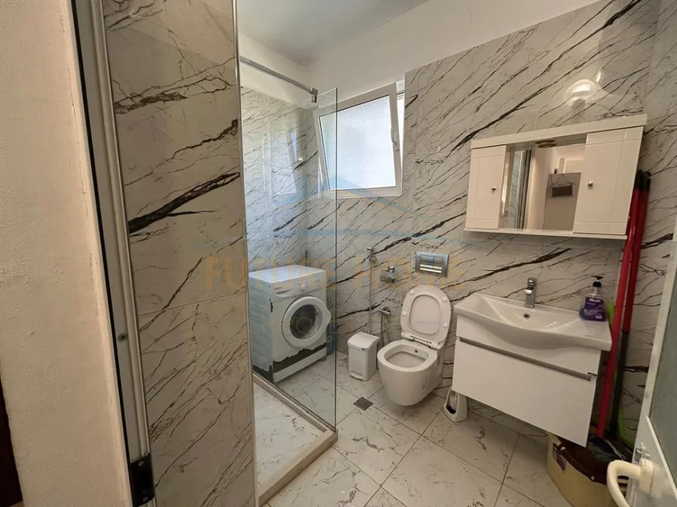 Durres, shitet apartament 1+1+Ballkon Kati 1, 66 m² 120.000 € 