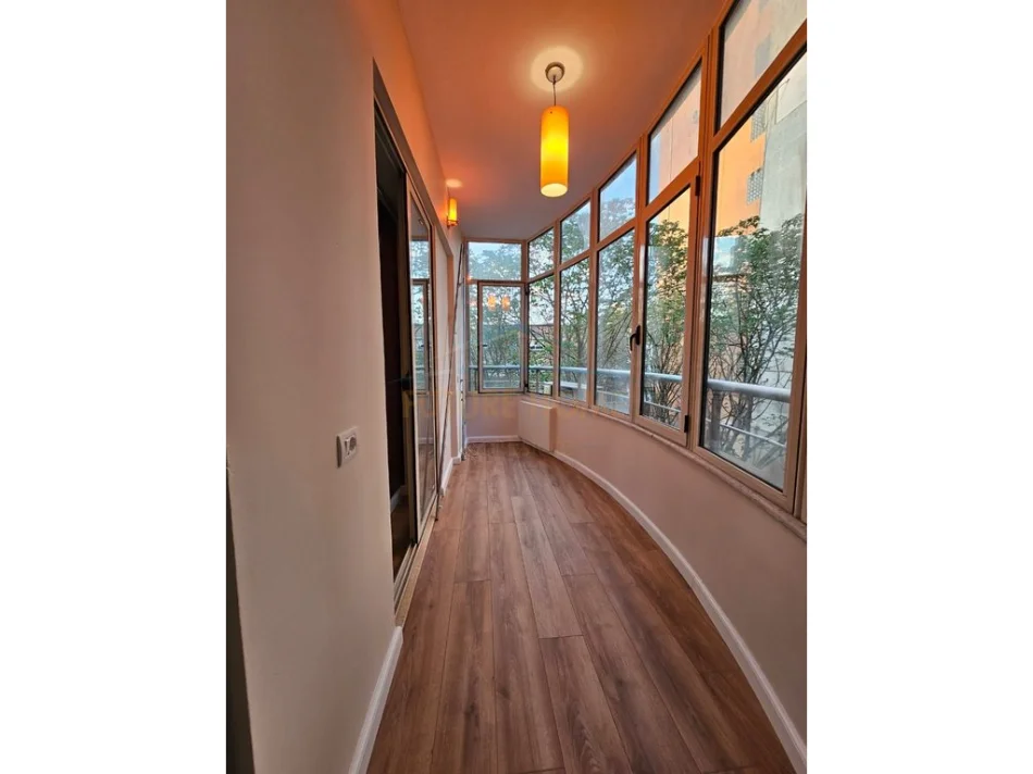 Tirane, shitet apartament 2+1 Kati 3, 98 m² 234.000 € (Rruga Mine Peza)