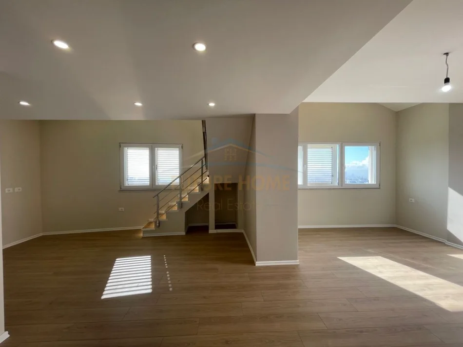 Tirane, shitet apartament duplex Dublex Kati 4, 73 m² 170.000 € (Fresk)