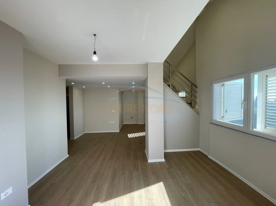 Tirane, shitet apartament duplex Dublex Kati 4, 73 m² 170.000 € (Fresk)