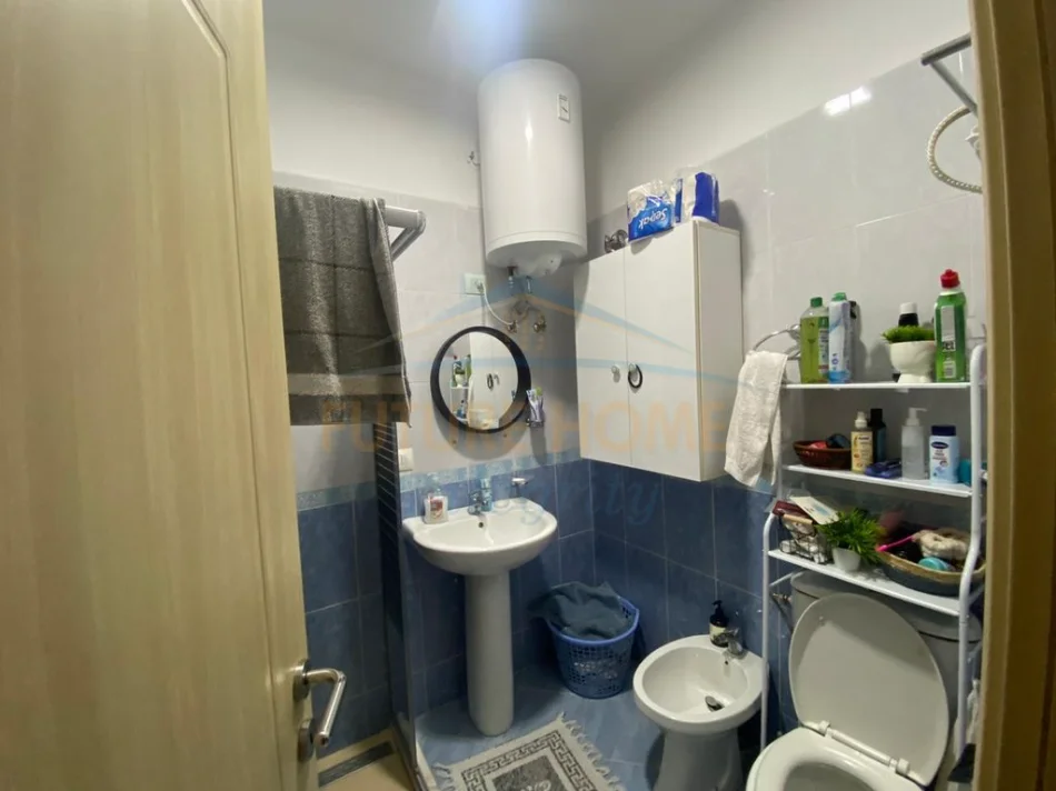 Shqiperi, shitet apartament 2+1 Kati 3, 88 m² 130.000 € (Fresk)