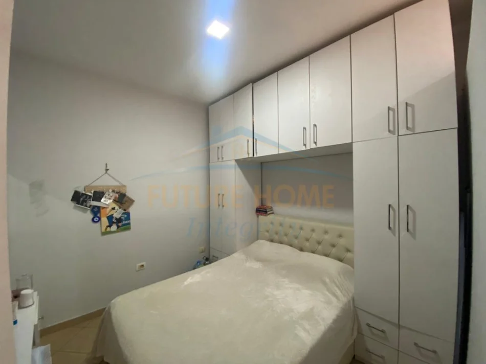 Tirane, shitet apartament 2+1+Ballkon Kati 3, 88 m² 130.000 € (Fresk)