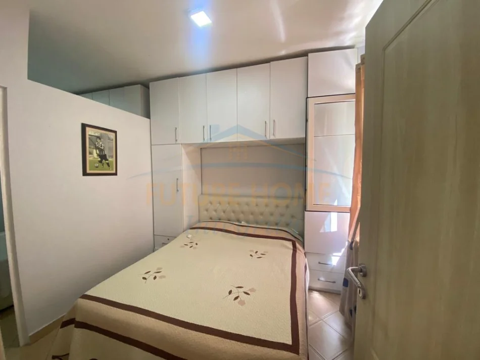 Tirane, shitet apartament 2+1+Ballkon Kati 3, 88 m² 130.000 € (Fresk)