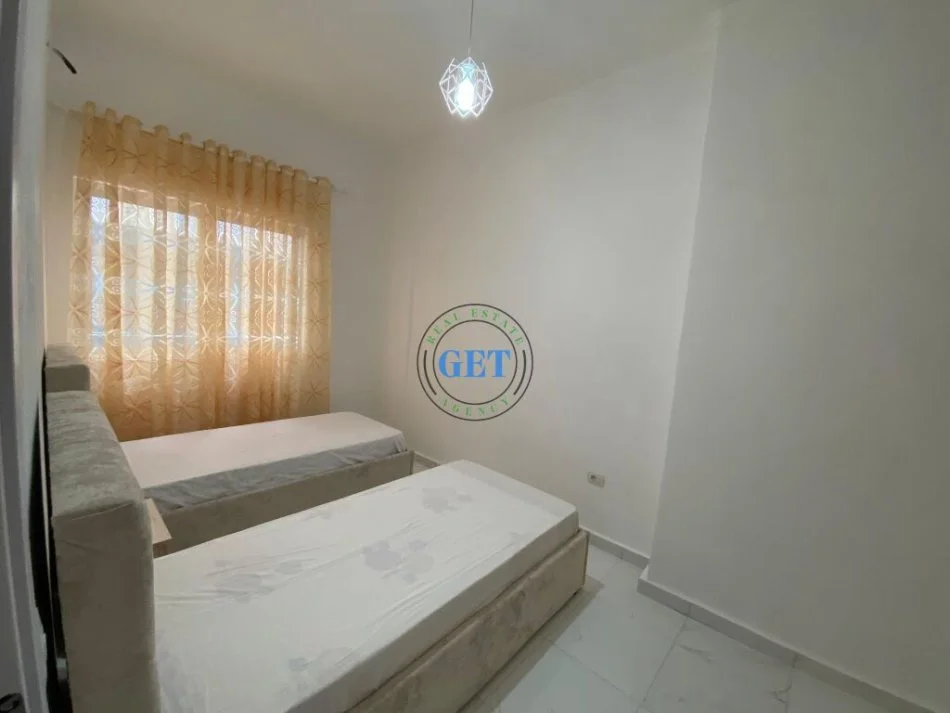 Durres, jepet me qera apartament 2+1 Kati 2, 85 m² 400 € (Plazh, Durres)