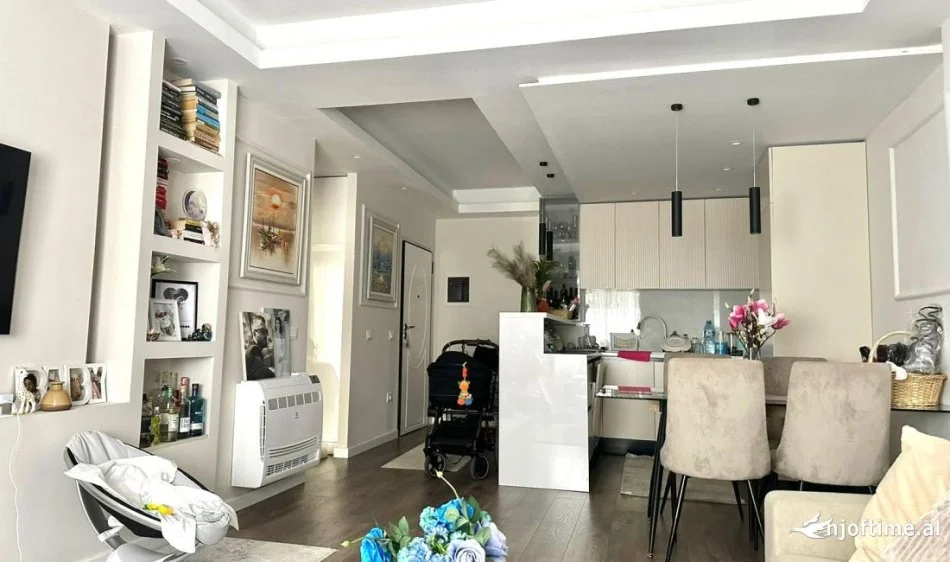 🏚️ SHITET: Apartament 2+1+2wc 📍 (Kodra e Diellit)  -- Kati 7 -- 90 m²  ((179.000 €))