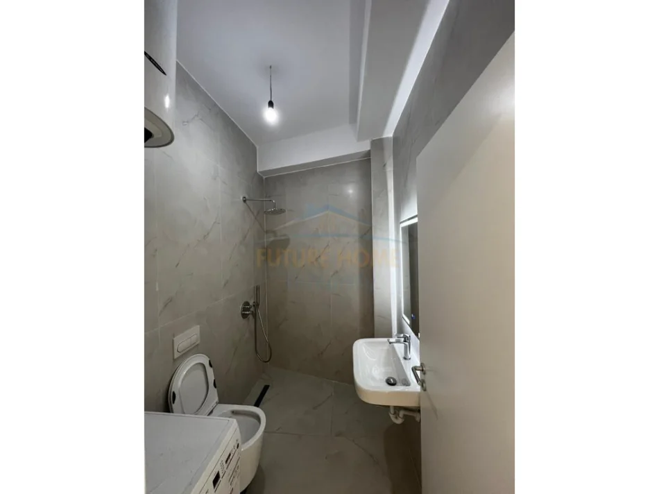 Tirane, jepet me qera apartament 1+1 Kati 7, 47 m² 430 € (Rezidenca Kadiu, Ali Dem)