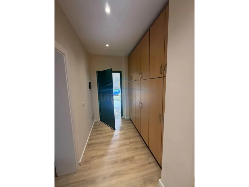 Tirane, shes apartament 1+1+Ballkon Kati 2, 46 m² 120.000 € 