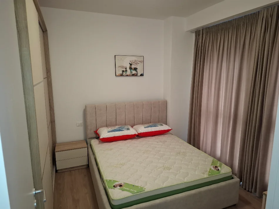 Tirane, jepet me qera apartament 1+1 , 87 m² 750 € (Dritan hoxha)