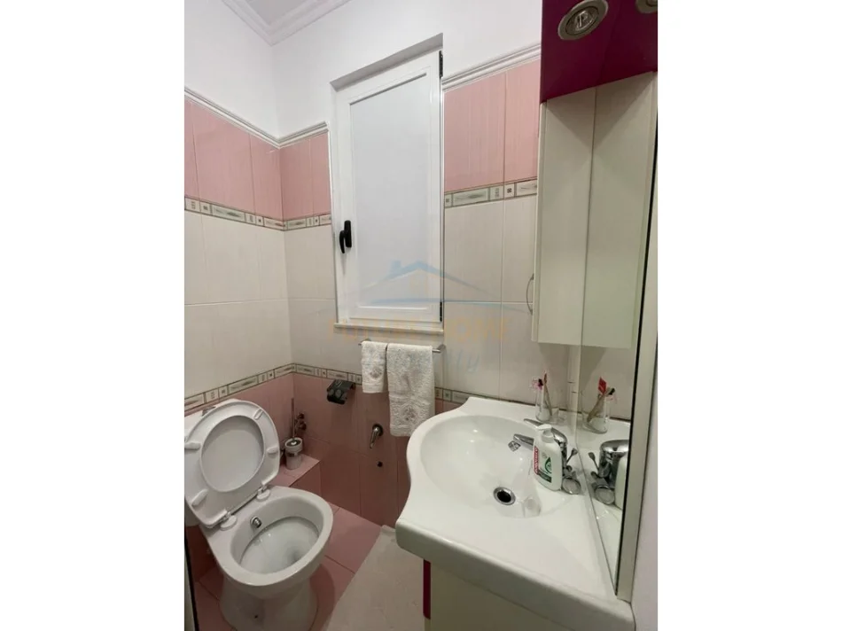 Shqiperi, shitet apartament 3+1+Aneks+Ballkon Kati 2, 109 m² 190.000 € (Fresku)