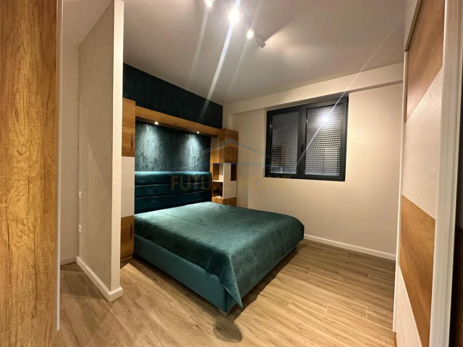 Vlore, shitet apartament+verande | Penthouse 2+1+Aneks+Ballkon Kati 0, 167 m² 549.000 € (Uji i Ftohte)
