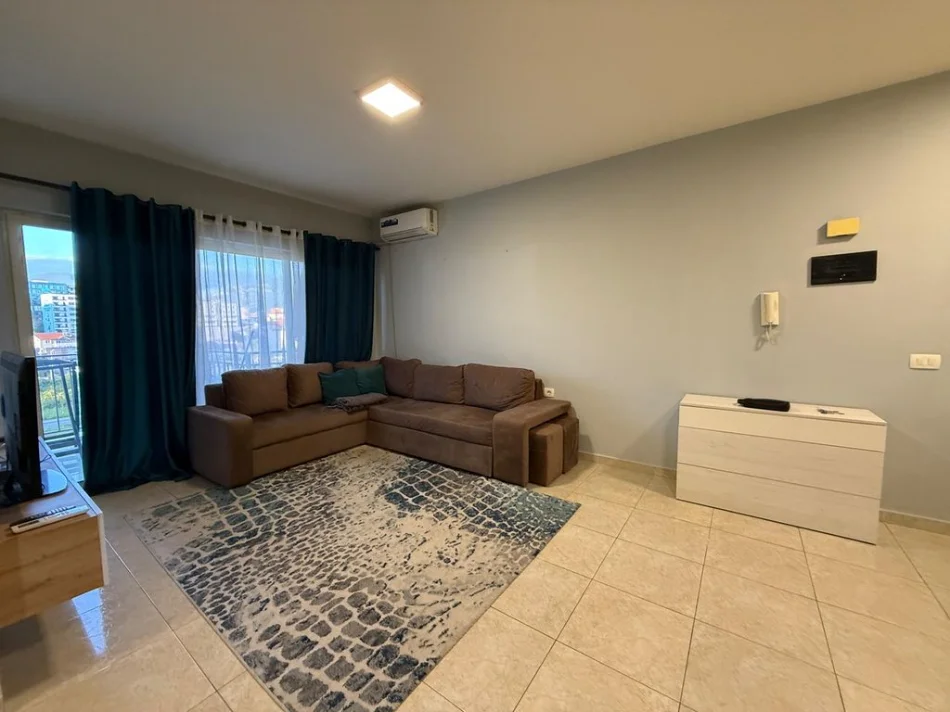 Tirane, jepet me qera apartament 2+1 Kati 4, 74 m² (Ish Fusha e Aviacionit, Tirane)