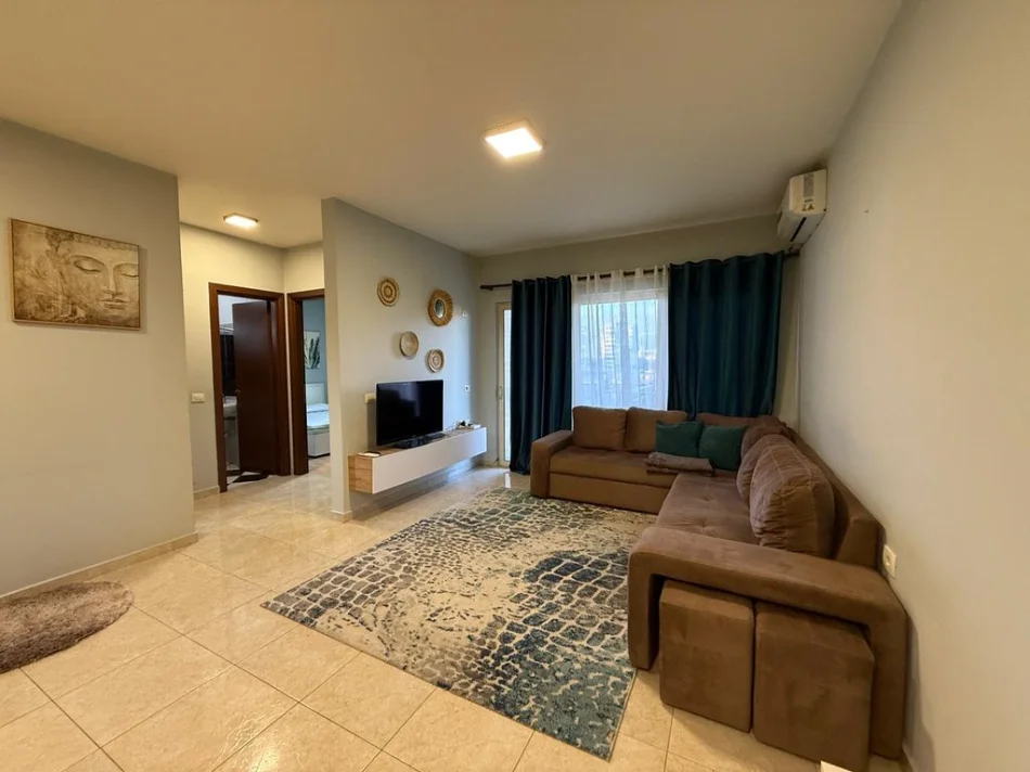 Tirane, jepet me qera apartament 2+1 Kati 4, 74 m² (Ish Fusha e Aviacionit, Tirane)