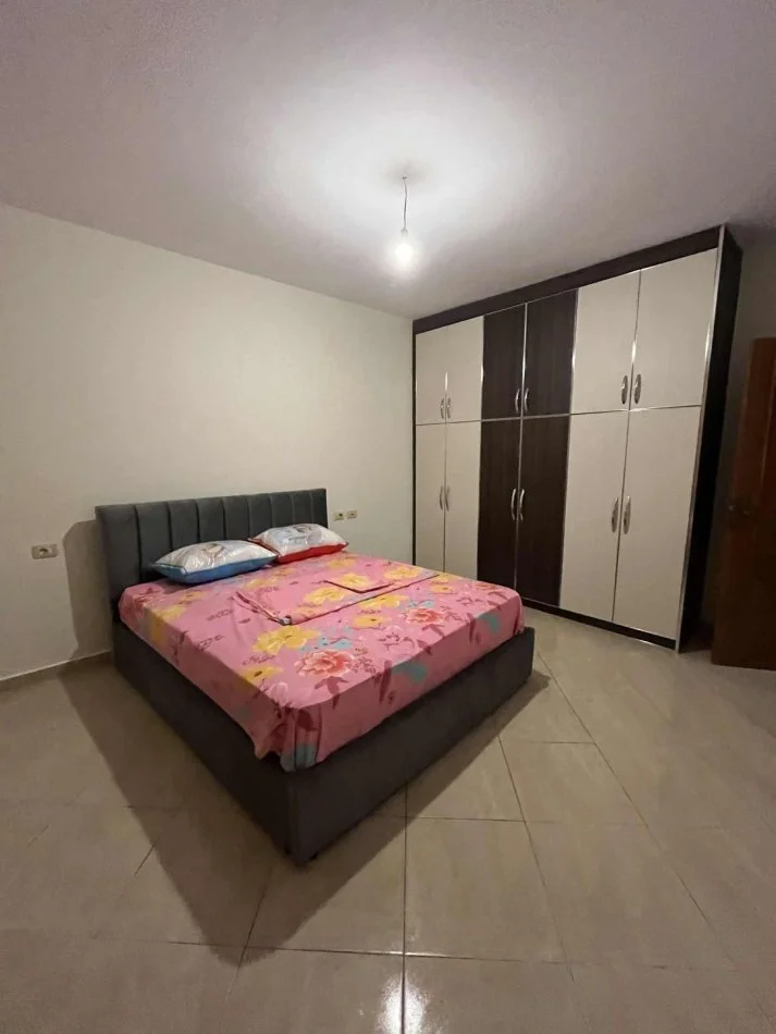 Tirane, jepet me qera apartament 2+1 Kati 6, 100 m² 600 € (Rruga e Kavajes)