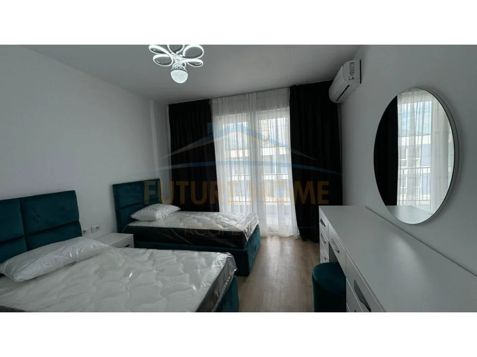Tirane, jepet me qera apartament 2+1 Kati 8, 104 m² 550 € 