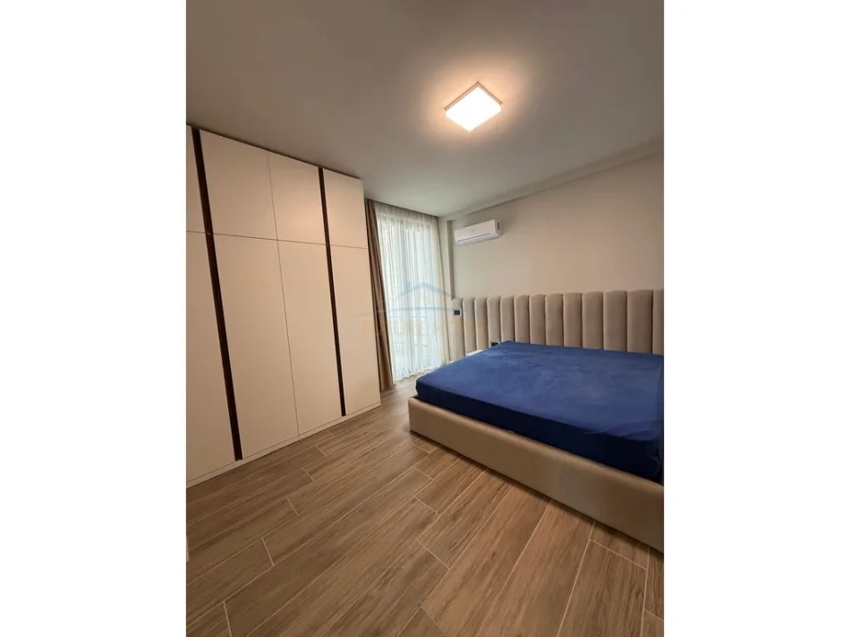 Vlore, shitet apartament 2+1+Aneks+Ballkon Kati 0, 148 m² 389.000 € (Uji i Ftohte)